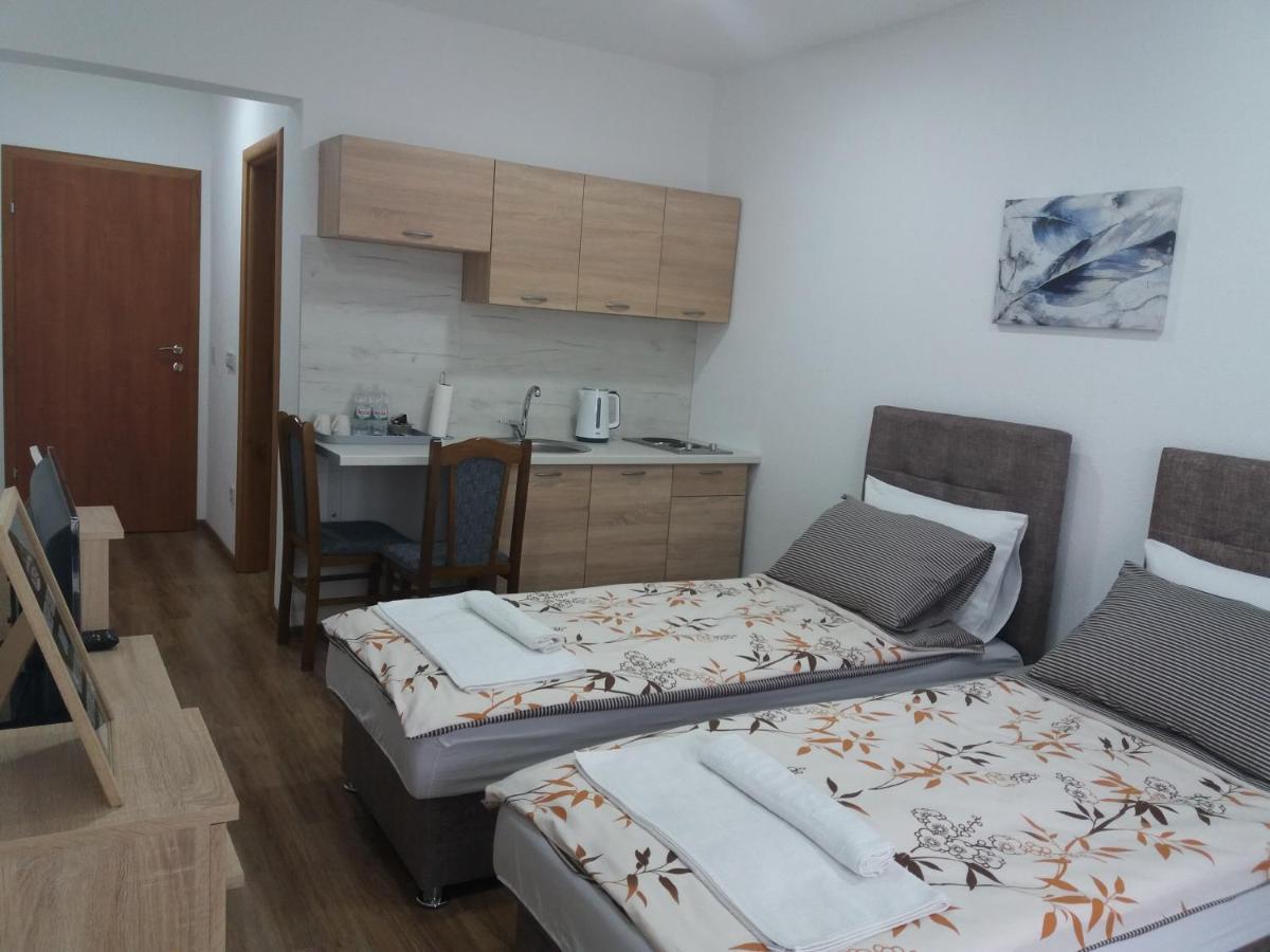 Apartments Karic Aerodrom Tuzla Dubrave Gornje المظهر الخارجي الصورة