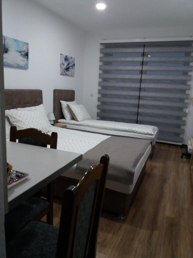 Apartments Karic Aerodrom Tuzla Dubrave Gornje المظهر الخارجي الصورة
