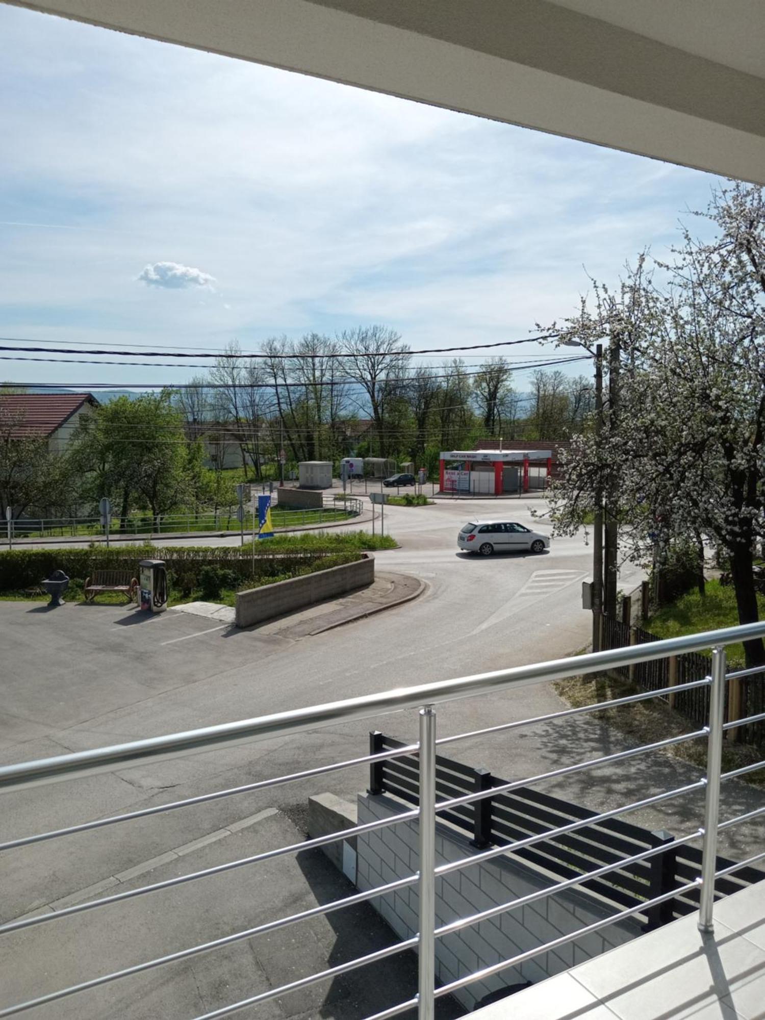 Apartments Karic Aerodrom Tuzla Dubrave Gornje المظهر الخارجي الصورة